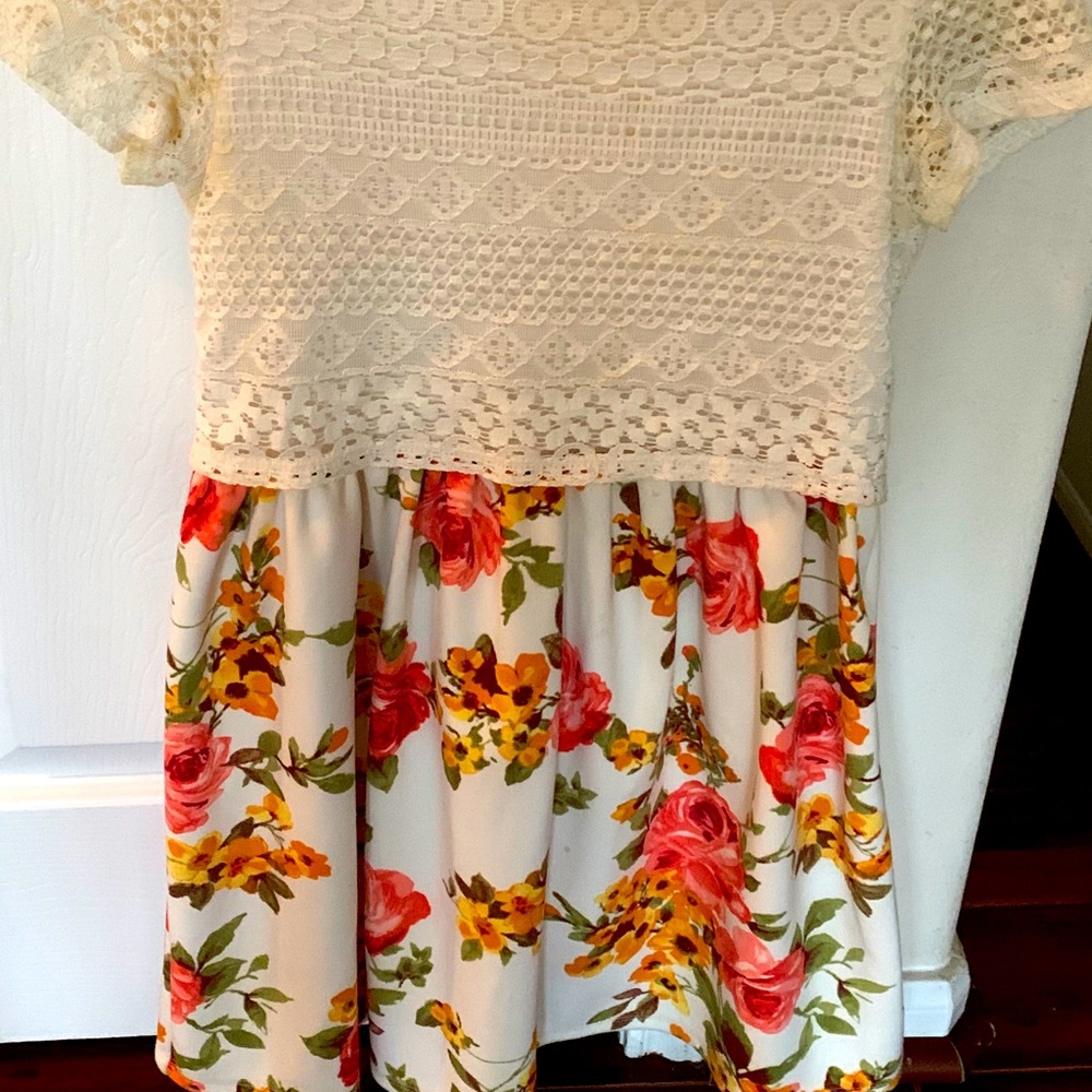 (youth) floral dress